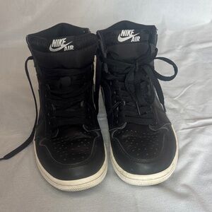 Nike Men's Black High-Top Sneakers with White Accents